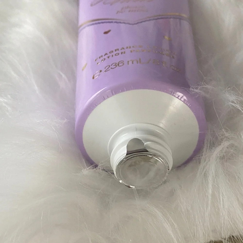 Victoria's Secret Lavender & Gold Sweet Sugared Violet Fragrance Lotion NEW